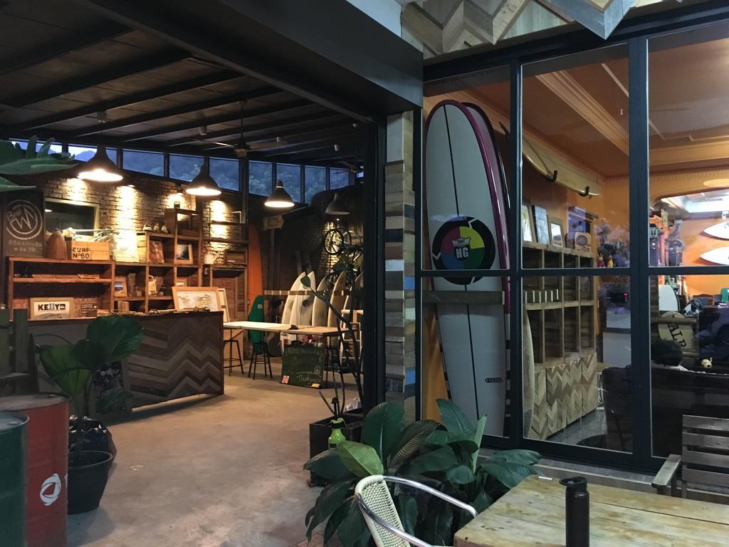 Donghe Surf Shop & Hostel Екстериор снимка