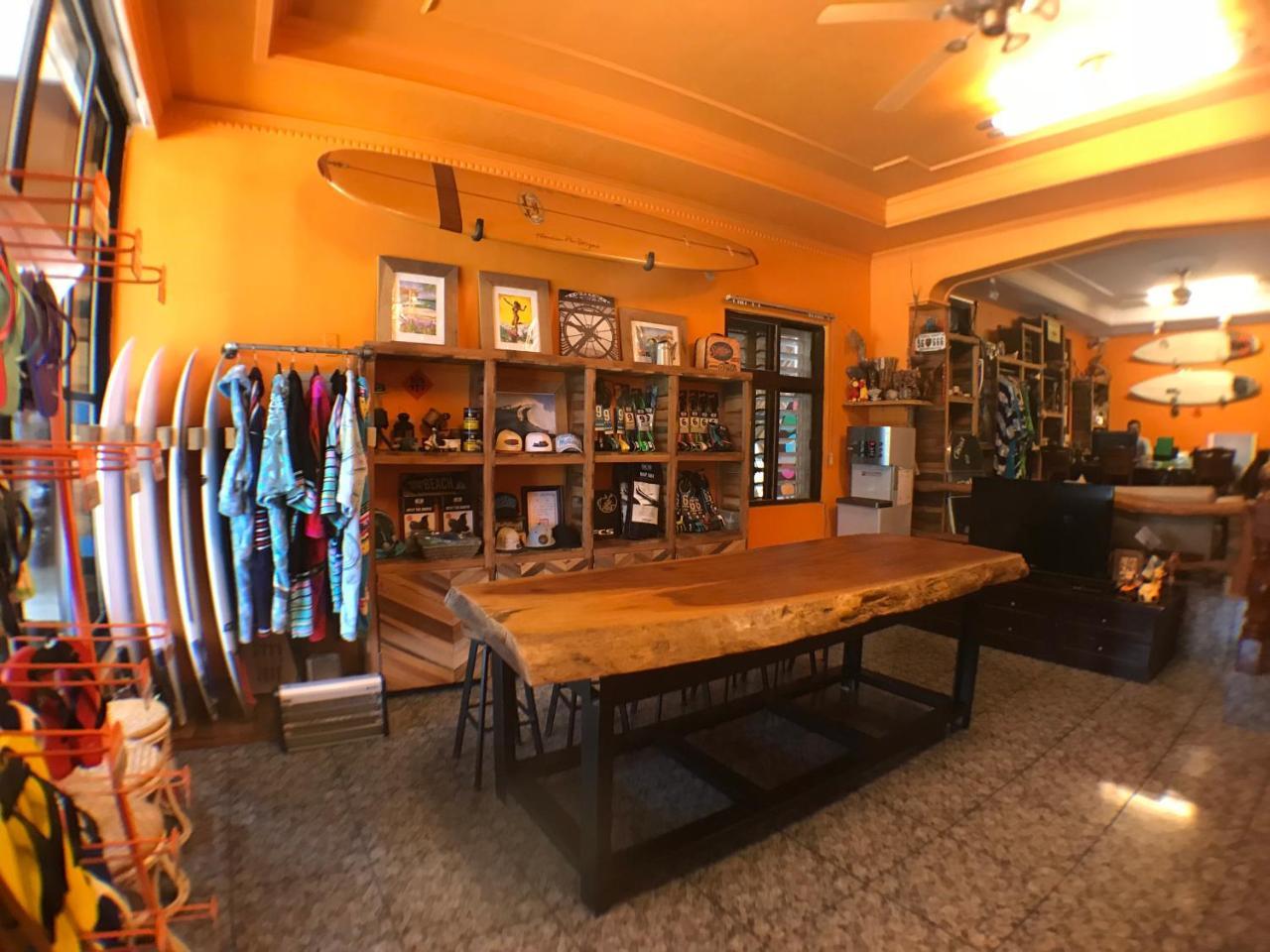 Donghe Surf Shop & Hostel Екстериор снимка